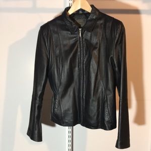 John Paul Richard Uniform Women’s Black Lamb Leather Jacket Size 10 Nicely Lined